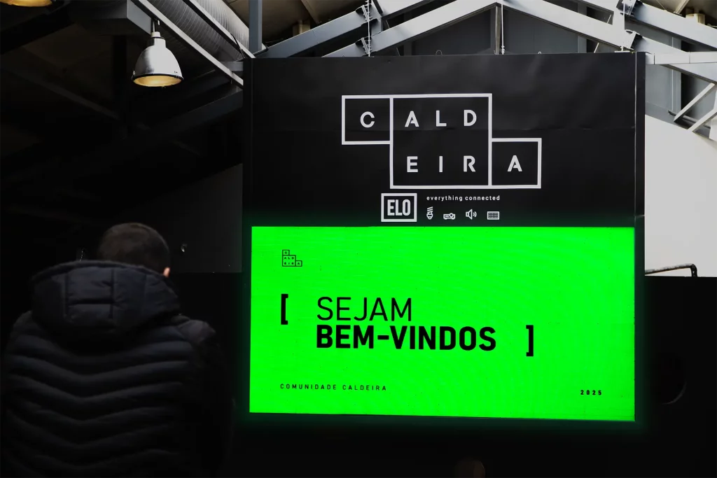 Case de Sucesso Instituto Caldeira - TV corporativa exibe comunicado de boas-vindas